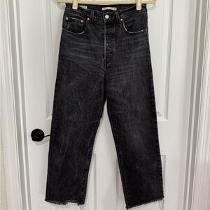 Levi’s Black Ribcage Straight Ankle Jeans